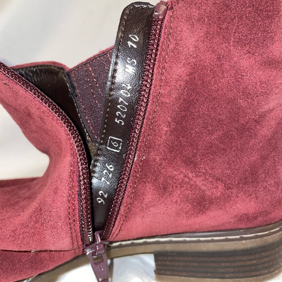 Gabor suede booties, made in Portugal, size 9 - Picture 5 of 5